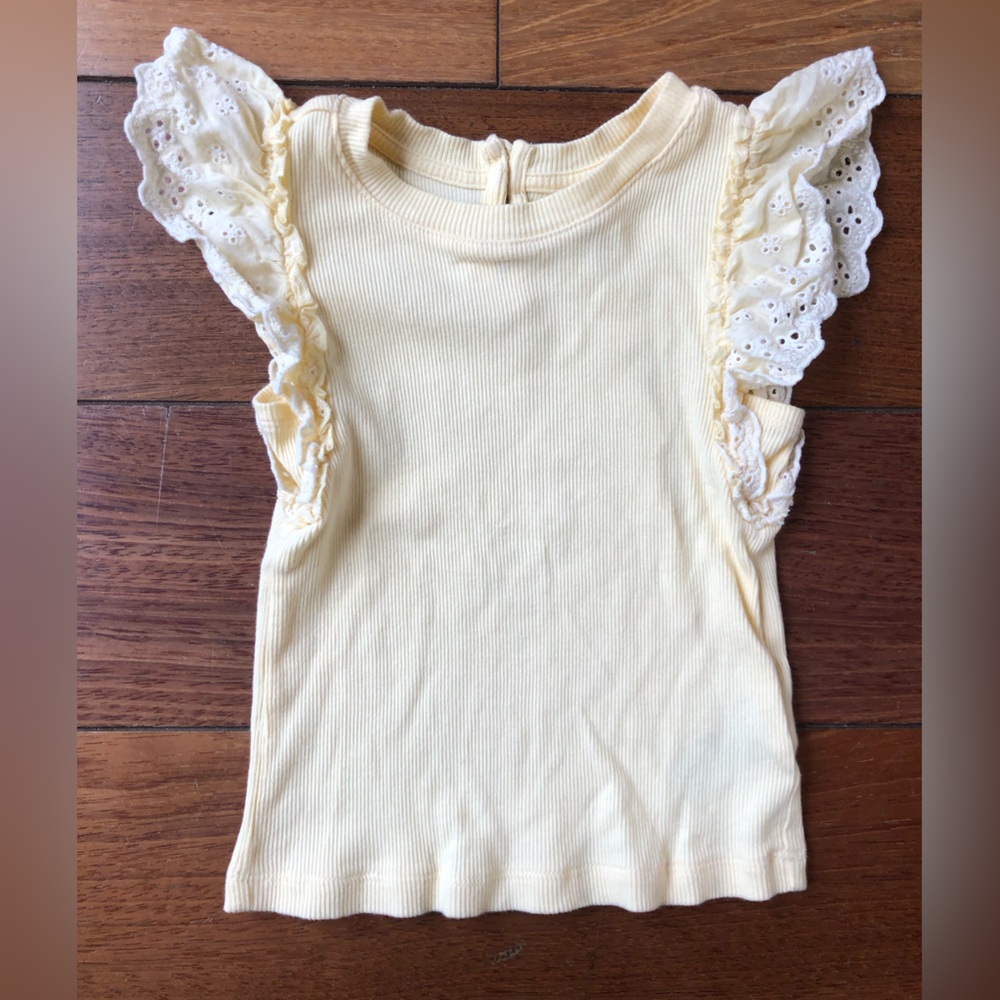 Gap Light Yellow Ruffled Kids Top - Picture 2 of 9